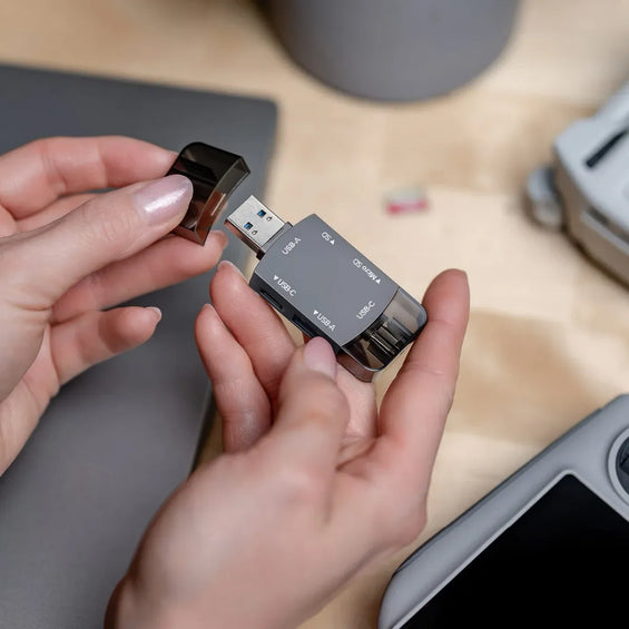 OTG 4-in-1 Hub Cardreader